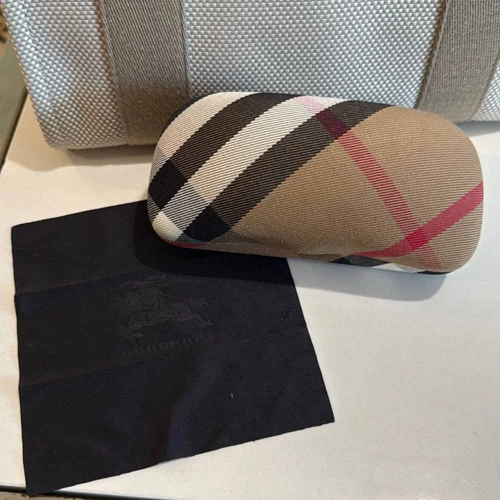 Burberry Sunglasses Case - EUC